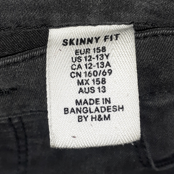 🔥H&M jeans - Picture 2 of 5